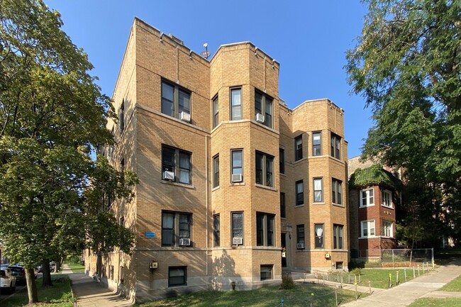 Building Photo - 2054 W Arthur Ave Unit 1E Rental