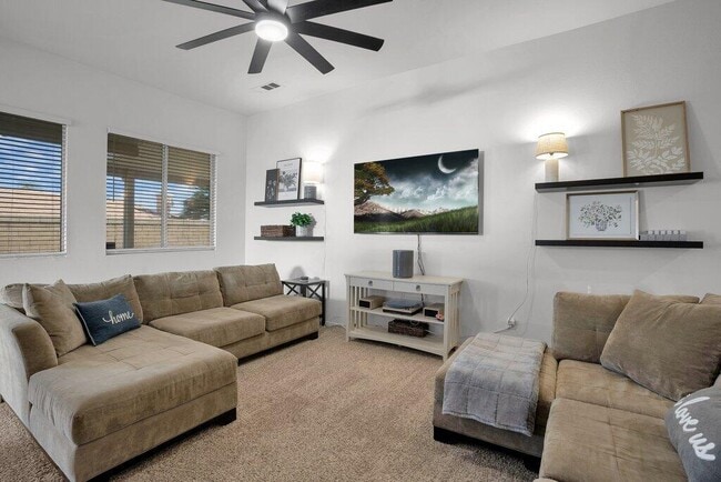 Building Photo - 45180 Debbie Dr