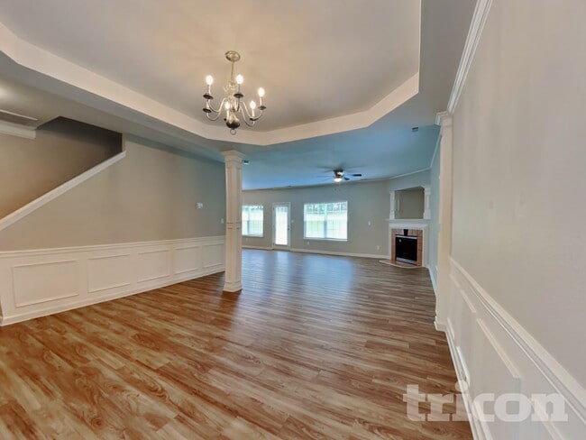 Photo - 1129 Hawick Dr