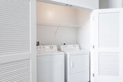 2BR, 2BA - 1,117 SF