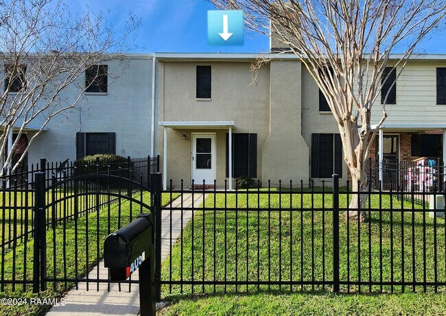 Photo - 405 Bell Downs Dr Townhome