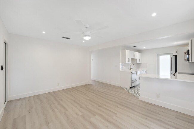 Photo - 514 52nd St