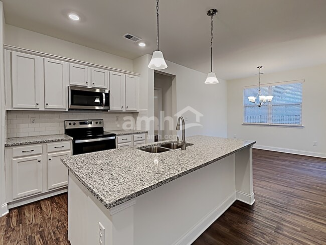 Photo - 5280 Valley Dr