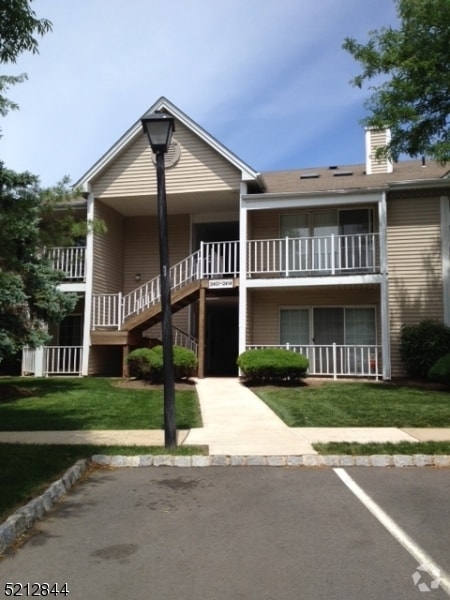 Building Photo - 2409 Doolittle Dr Rental