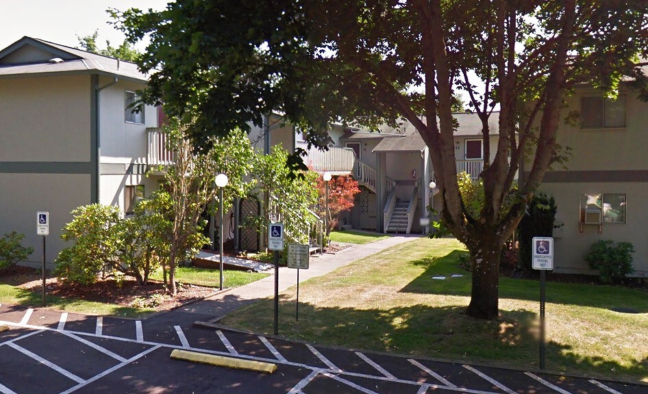 Photo - 202 Edwards St NW