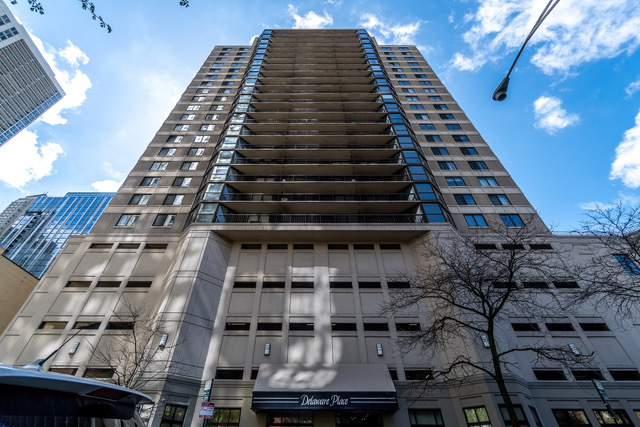 Photo - 33 W Delaware Pl Condo Unit 10B