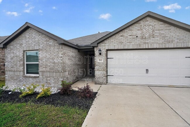 Photo - 512 Albert Anthony St