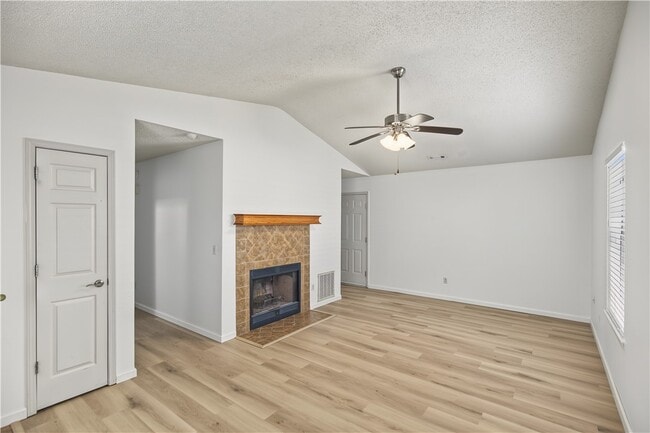 1602 Parkview Pl