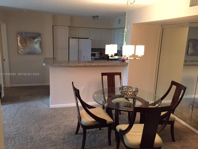 Photo - 19555 E Country Club Dr Unit 8405