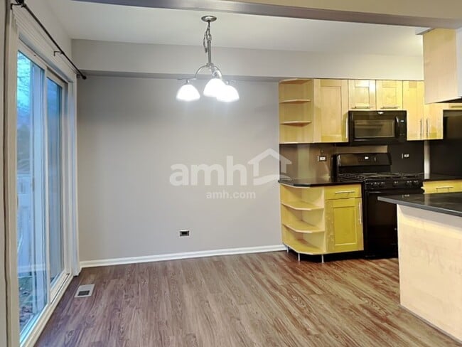 Photo - 205 Port Royal Cir