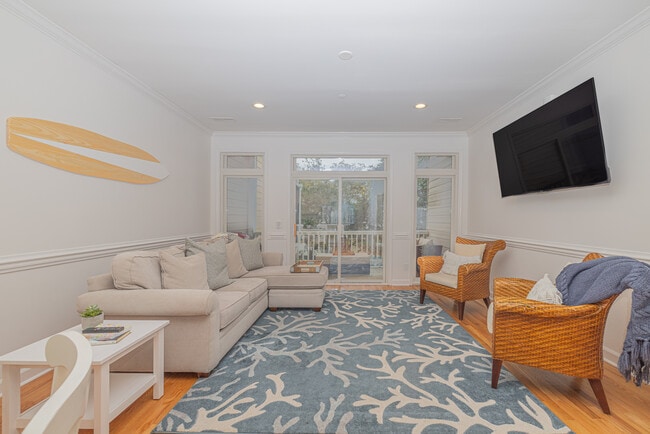 Photo - 81 Sandbar Ln