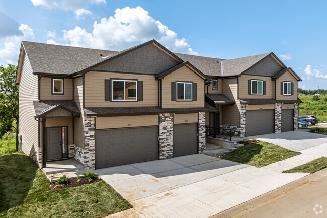 Casas adosadas Fairview Crossing - Fairview Crossing Townhomes