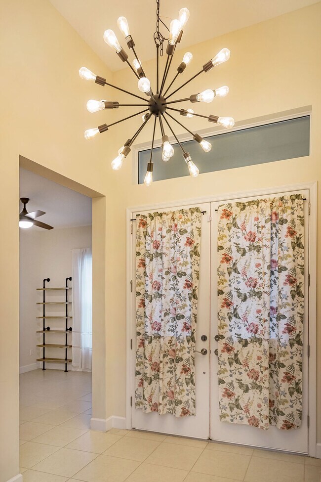 Photo - 15323 Goldfinch Cir