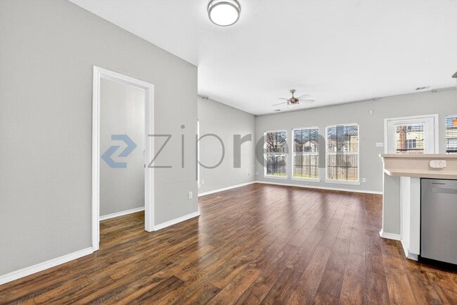 Photo - 8797 Holly St