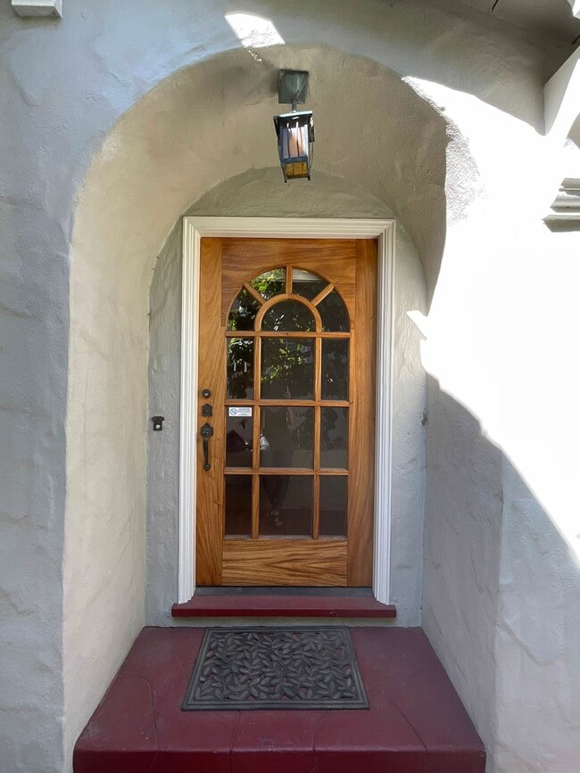 Photo - 1166 Shattuck Ave.