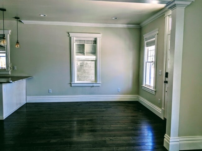 Photo - 277-1/2 E St Unit 1