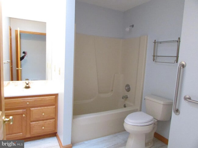 Bathroom - 538 Gerald St Unit 2nd Bedroom