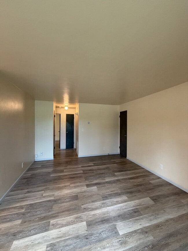Building Photo - 3309 E Edgemere Dr Unit 1