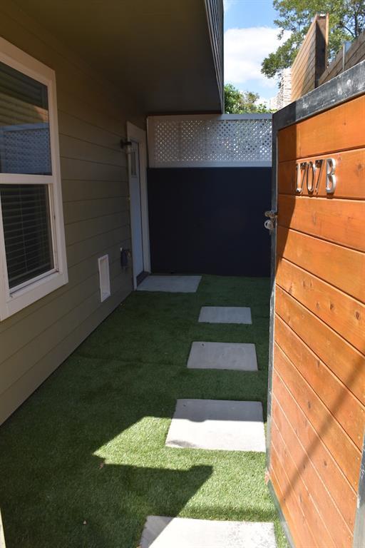 Photo - 1707 Garden St