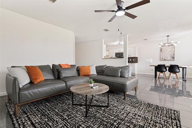 Photo - 1513 Lone Star Ct