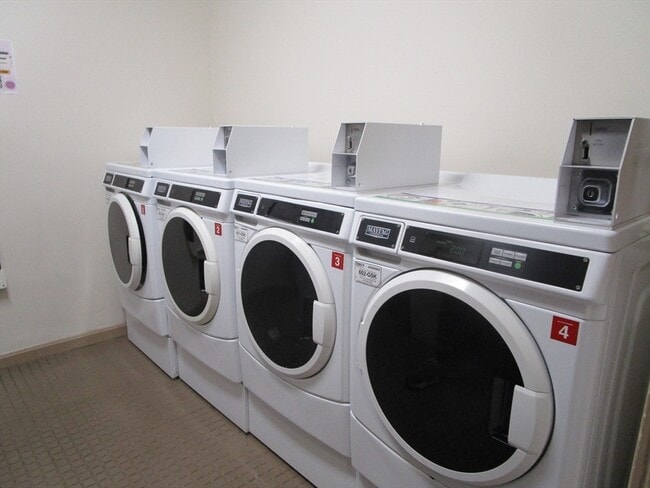 Building Photo - 24 Peterborough St Unit 12 Rental