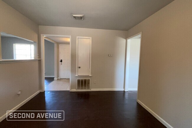 Photo - 3302 Charriton Dr