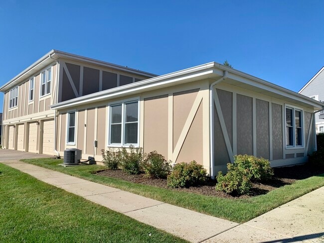 Photo - 1068 Glouchester Harbor Unit 1068
