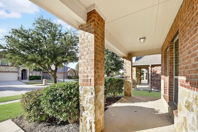 Photo - 217 Rugby Ln