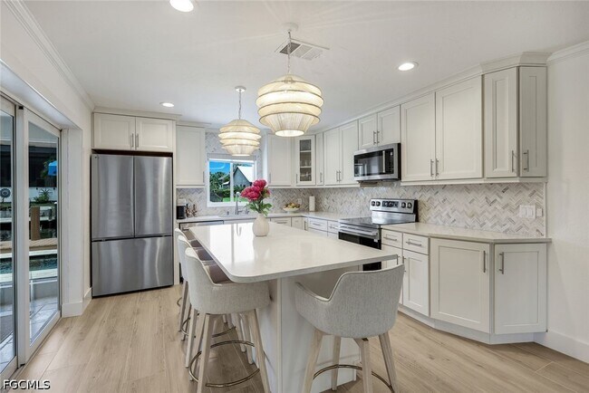 Photo - 27098 Harbor Dr