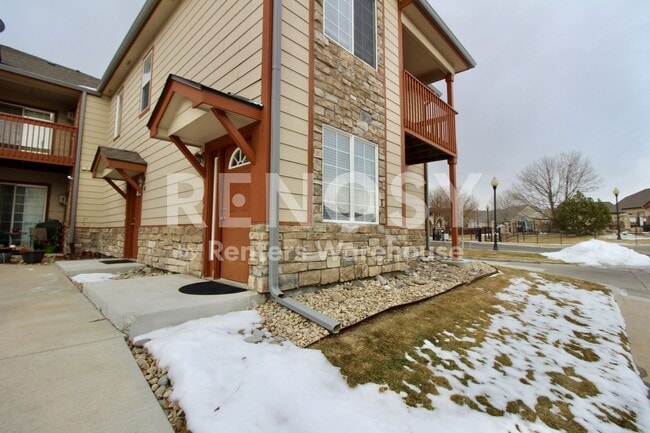 Building Photo - 3242 E 103rd Dr