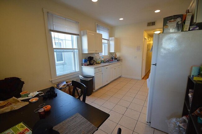 Photo - 81 Gibbs St Unit 3
