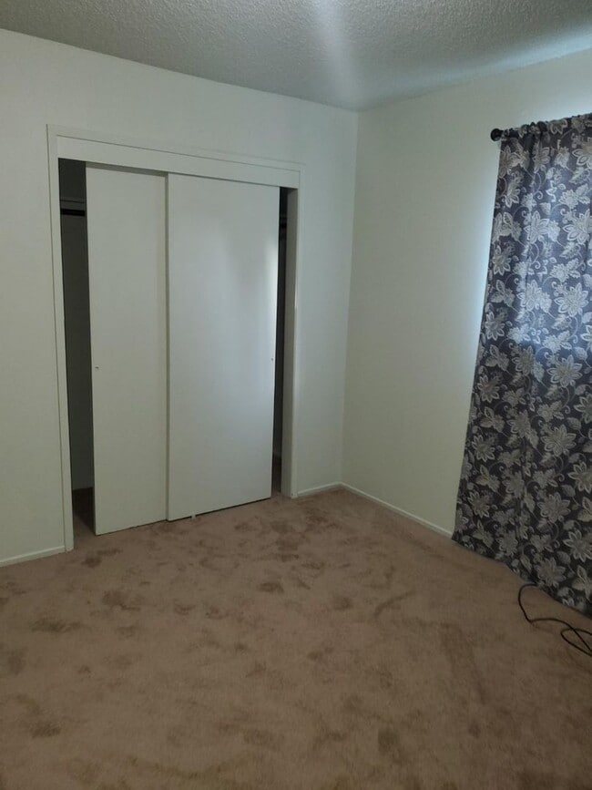 Photo - 3 bedroom 1 bathroom in Hickman