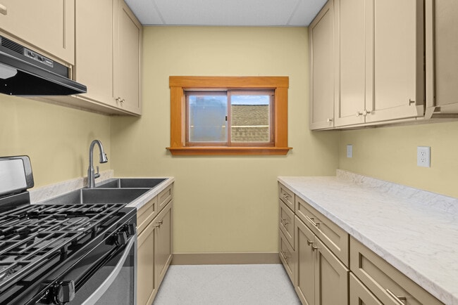 Photo - 311 Wood St Apartments Unit 2E