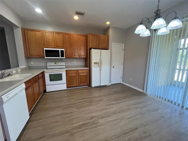 Photo - 13282 SW Pembroke Cir N