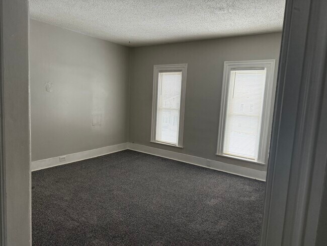 Photo - 2 Bed/1 Bath - Unit 516O Unidad 516O