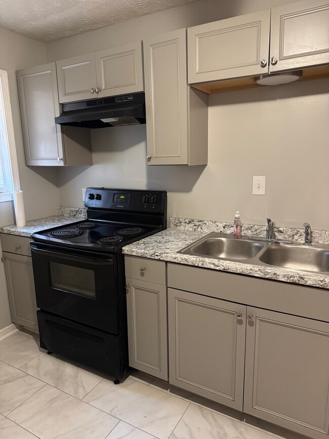 Kitchen - 6486 Raymond Dr Unit Flat Duplex