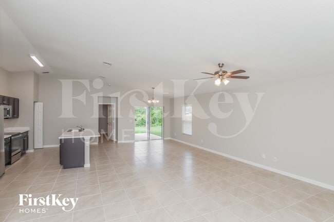 Photo - 811 Andrew St SE