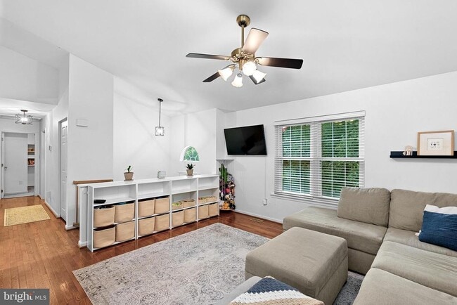 Photo - 7390 Lake Dr