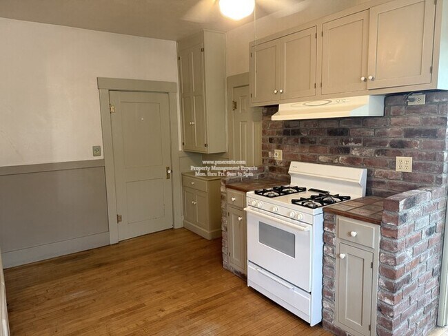 651 Bedford Rd