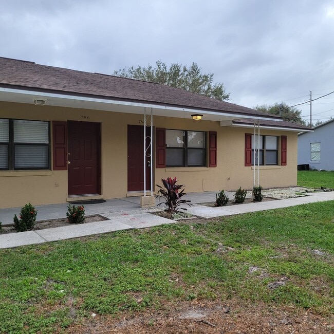 Photo - Charmin 3/1 Duplex In Groveland FL