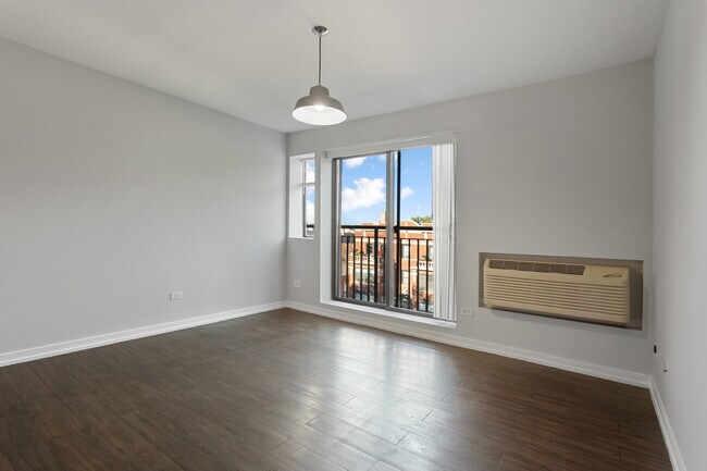 Photo - 5411 N Winthrop Ave