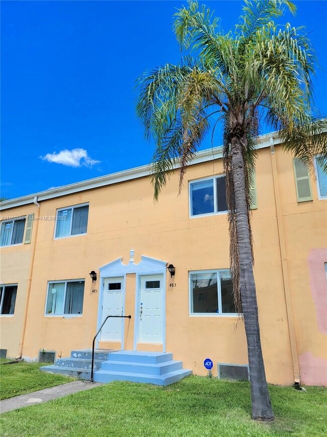 Building Photo - 483 NW 84th Ln Rental