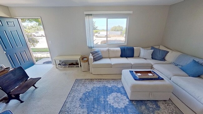Photo - Wonderful 3 Bed, 1.5 Bath Upgraded Condo with Lots of Amenities