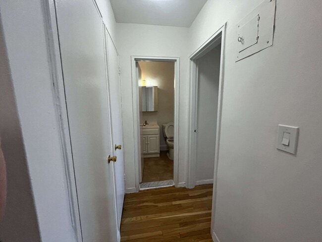 Photo - 925 E 14th St Unit 7B