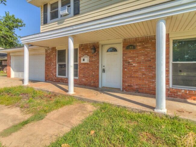 Photo - 309 NE 18th St