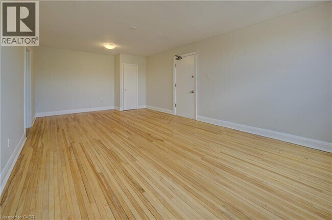 Photo - 141 Chapel St Unit 13