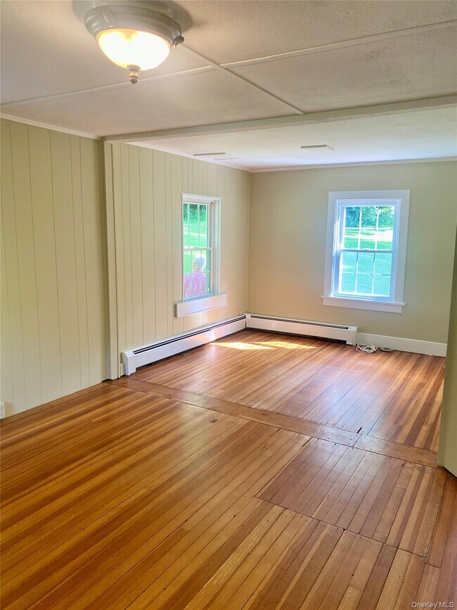 Photo - 504 Camby Rd