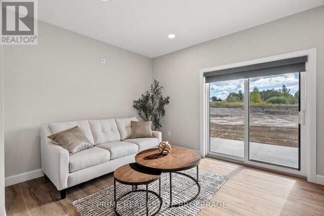 Photo - 13 Moonlight Ct