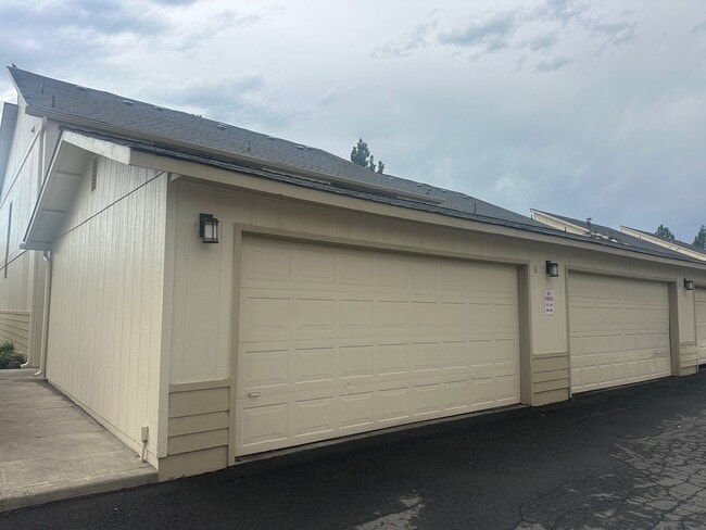 Photo - 1050 NE Butler Market Rd Unit Cedar Creek Condos
