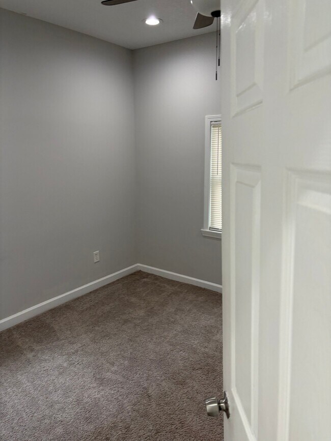 Photo - 1812 Elmwood Ave
